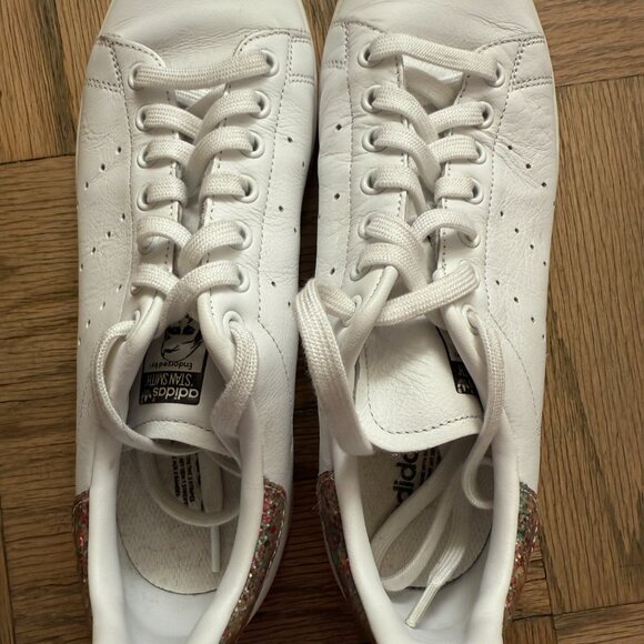 *LIMITED EDITION* ADIDAS Stan Smith w/ Sparkly Heel Tab - Size 9 - Picture 3 of 5